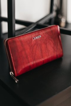 Červená dámská kožená peněženka