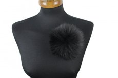 Kožešinová bambule liška černá (11 - 12 cm)
