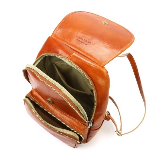 Kožený batoh Jordan camel - vnitřní vybavení