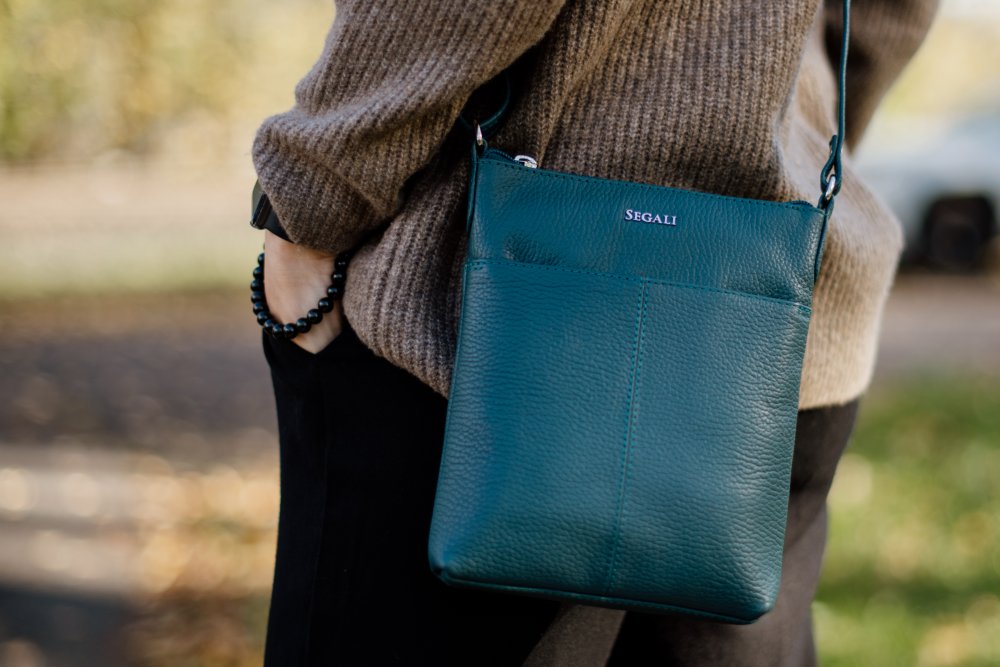 Dámske kožené kabelky crossbody