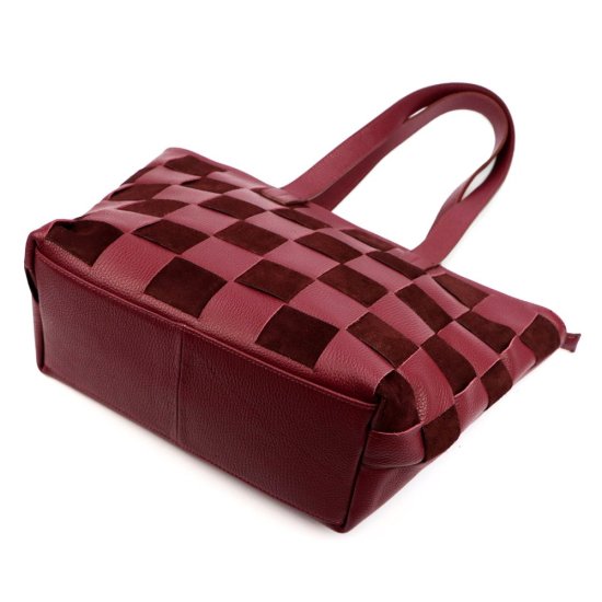 Dámska kožená kabelka FIONA bordo - spodná časť Dámska kožená kabelka FIONA bordo - spodná časť