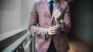 Semi Formal – univerzálny dress code na spoločenské akcie - pánske sako
