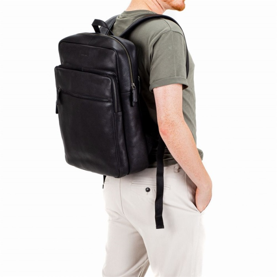 Kožený batoh na notebook UNISEX Burkely Leonardo černý