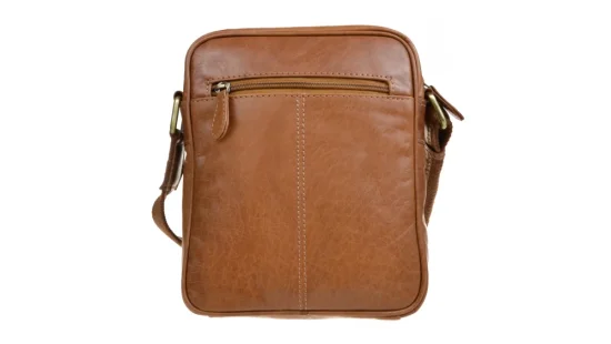 Pánská kožená taška přes rameno SG-27018 koňak - zadní zipová kapsa