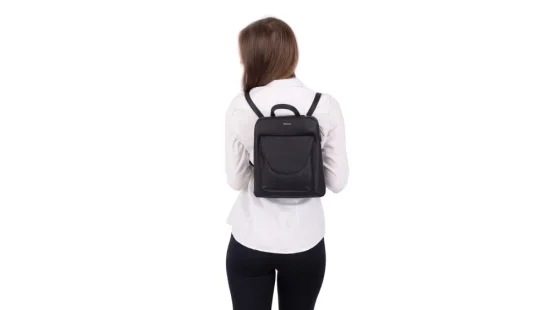 Kožený batoh 29062 černý - reálná velikost 2