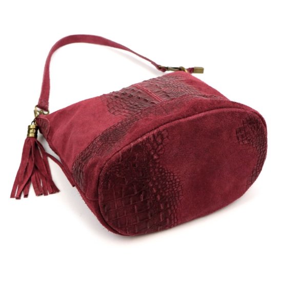 Dámska kožená kabelka Linda bordo - dno Dámska kožená kabelka Linda bordo - dno