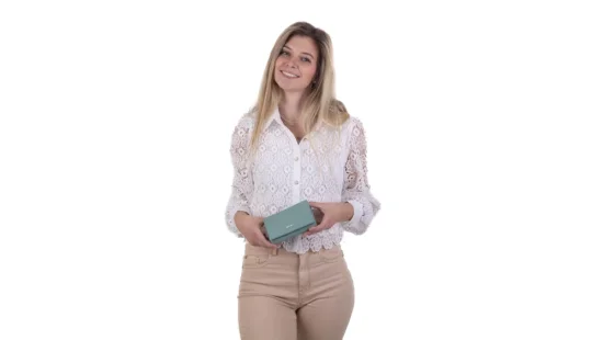 Dámska kožená peňaženka SG-27074 sage - reálna veľkosť 3
