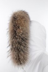 Kožešinový lem na kapuci - límec mývalovec snoutop M 35/1 (70 cm) 1 Kožešinový lem na kapuci - límec mývalovec snoutop M 35/1 (70 cm) 1
