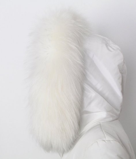 Kožešinový lem na kapuci - límec mývalovec sněhobílý M 111 (70 cm)