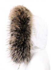 Kožešinový lem na kapuci - límec mývalovec arctic snowtop M 31/9 (70 cm) 1