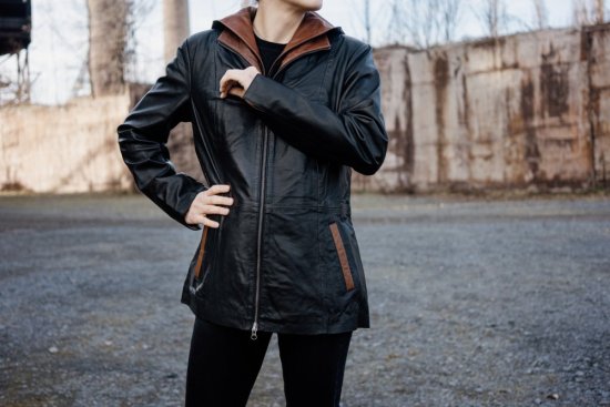 Dámská kožená bunda Julia černá/koňak 4