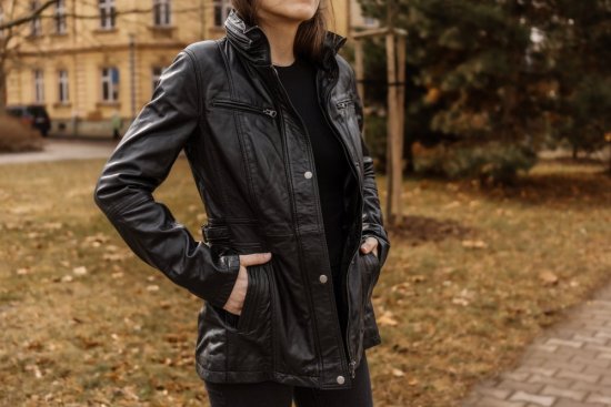 Dámská kožená bunda Angel Long černá - na postavě 1