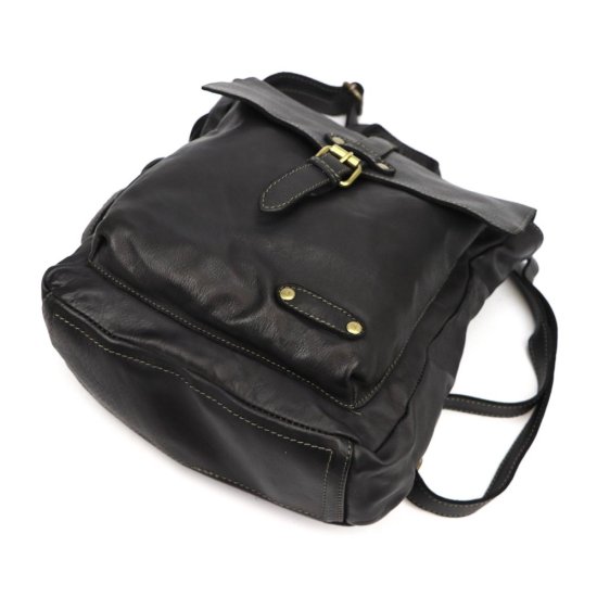 Kožený batoh UNISEX Elien čierny - spodná časť